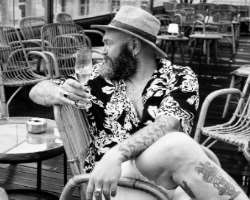 Darko Peric (Actor) consuming alcohol